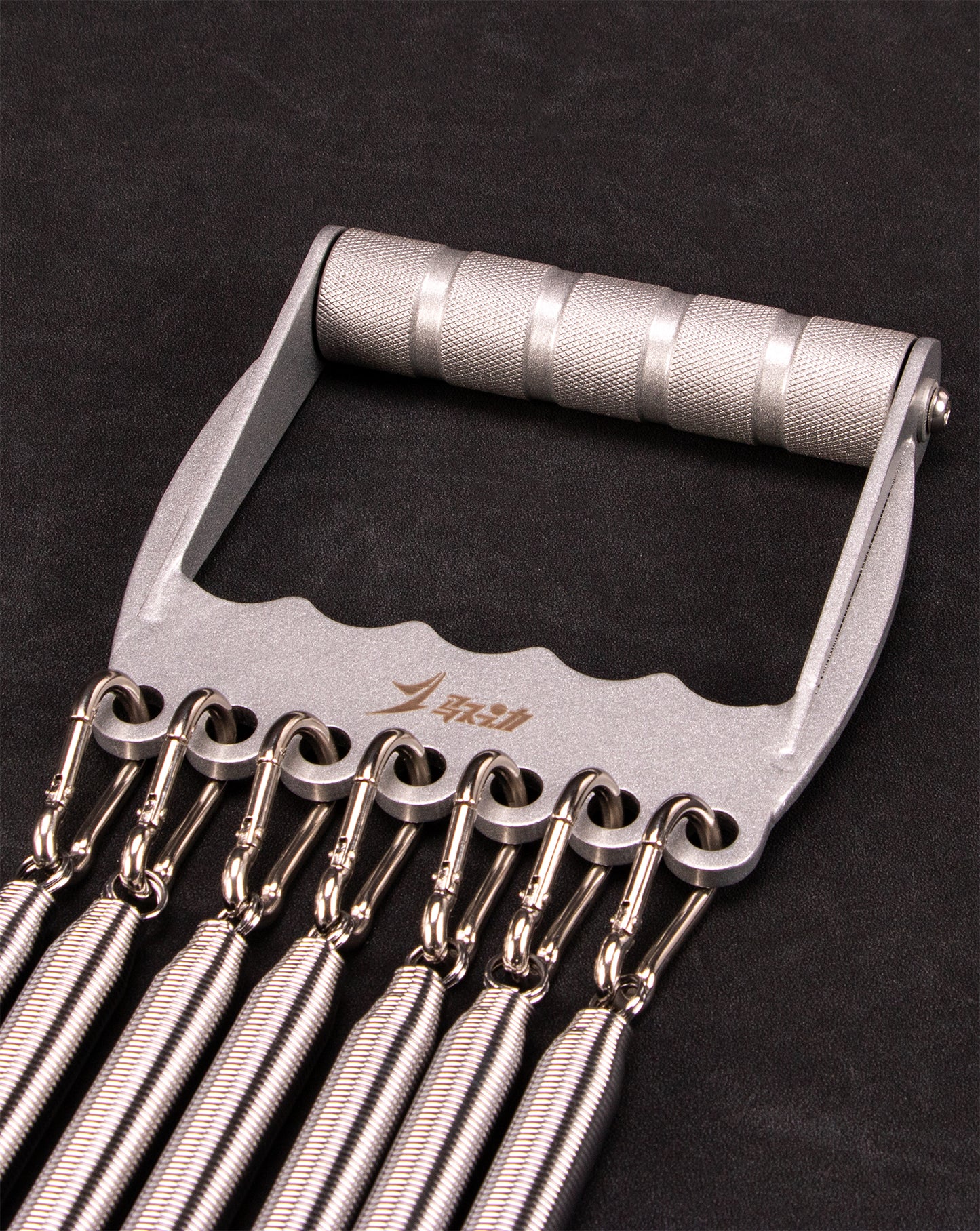 Chest Expander(2023)
